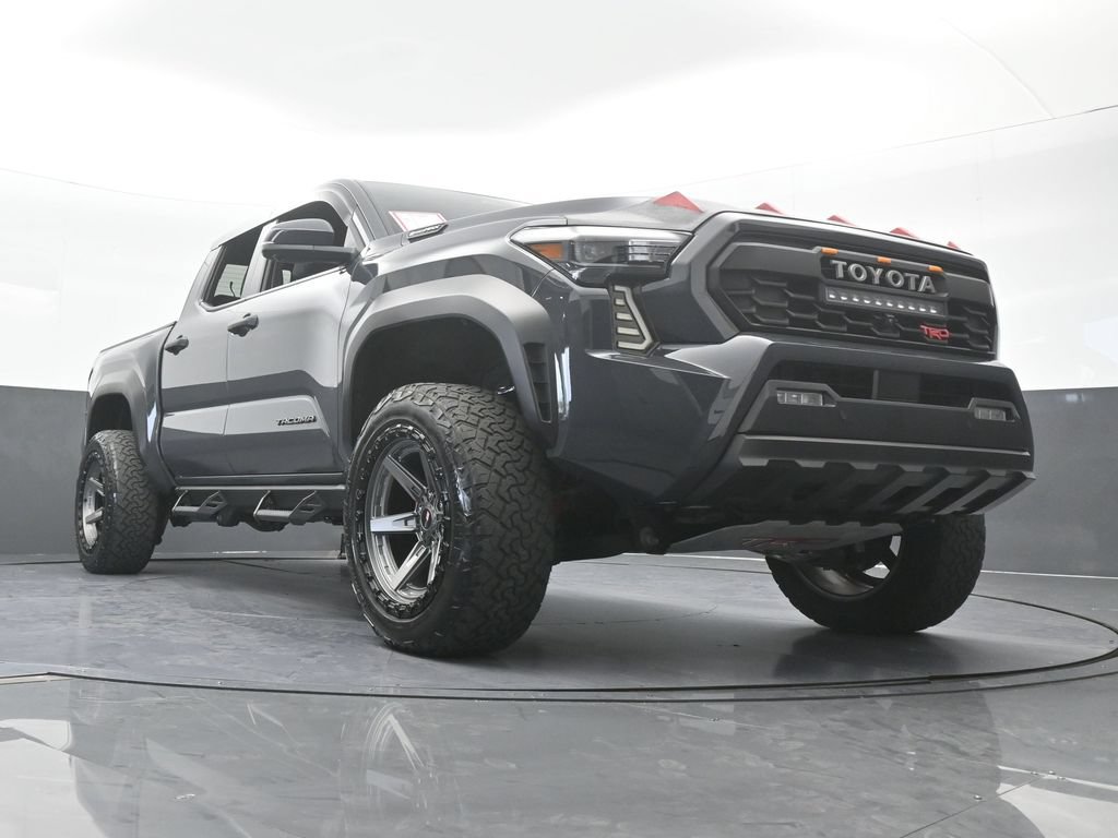 Used 2025 Toyota Tacoma TRD Off-Road w/ TRD Off Road Premium Package AWD/4WD image 72