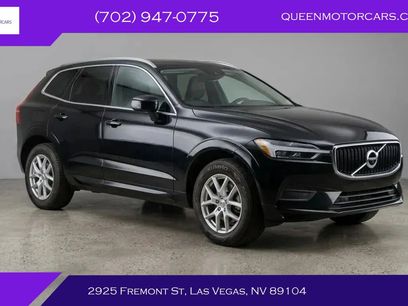 Used 2018 Volvo XC60 T5 Momentum w/ Vision Package
