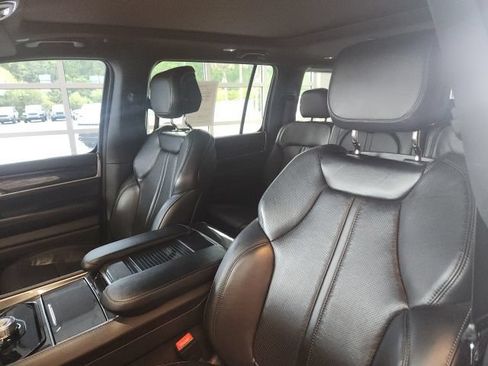 Used 2022 Jeep Wagoneer Series I w/ Premium Group I RWD image 23