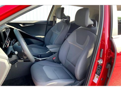 Used 2024 Kia Niro LX FWD image 20