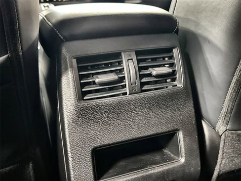 Used 2024 Mitsubishi Outlander SE image 26