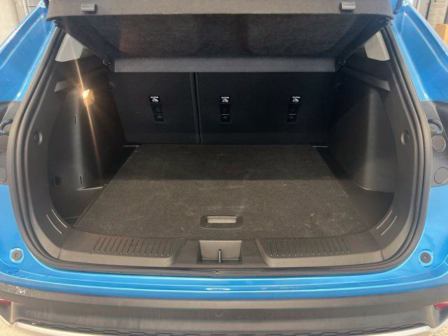 New 2026 Chevrolet Trax LT w/ Driver Confidence Package FWD image 7