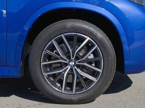 Used 2025 BMW X1 xDrive28i w/ M Sport Package image 9