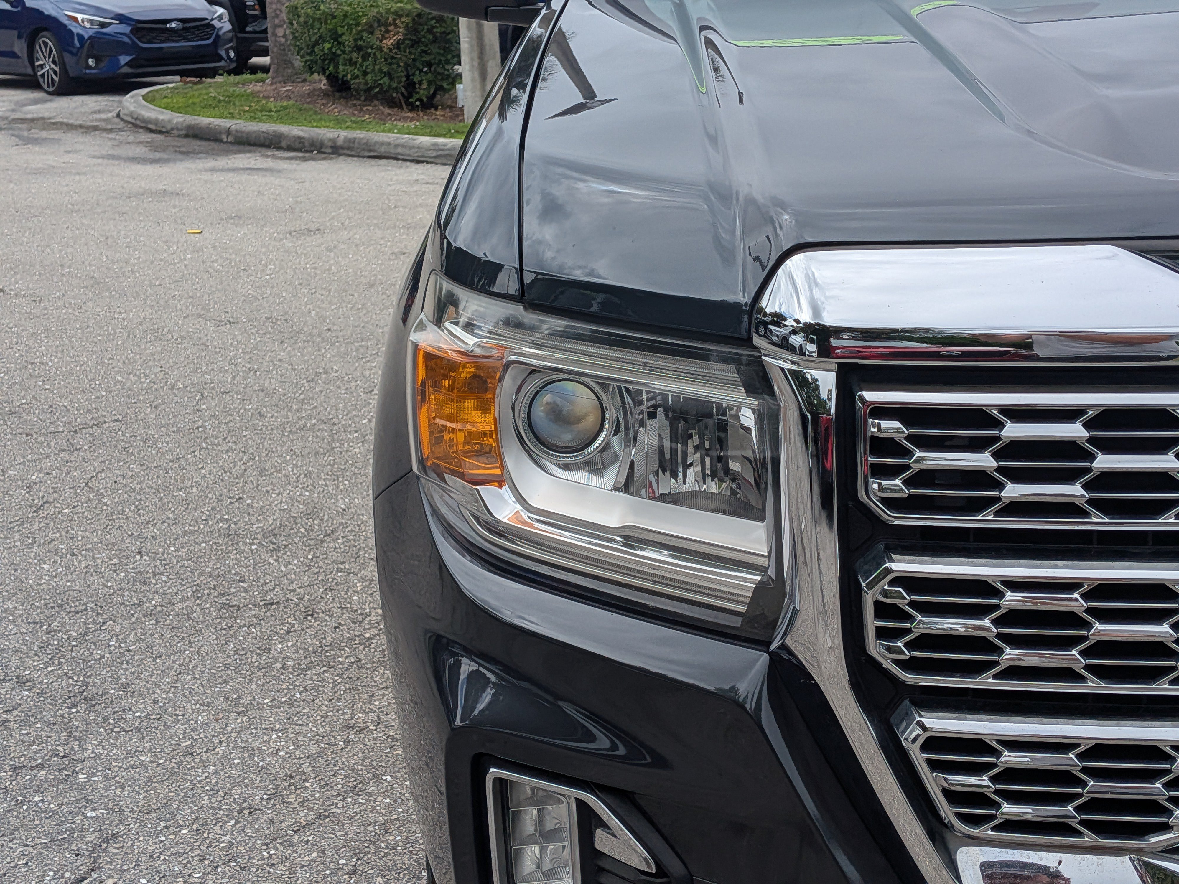 Used 2022 GMC Canyon Denali RWD image 10
