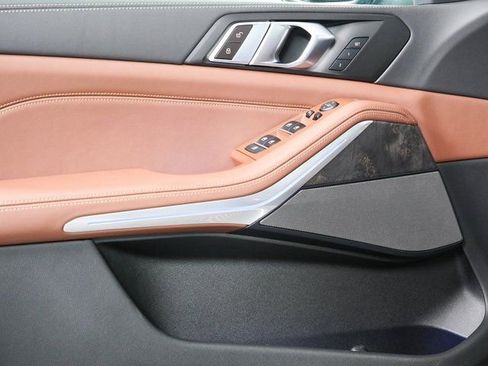 Used 2024 BMW X5 xDrive40i w/ Premium Package image 6