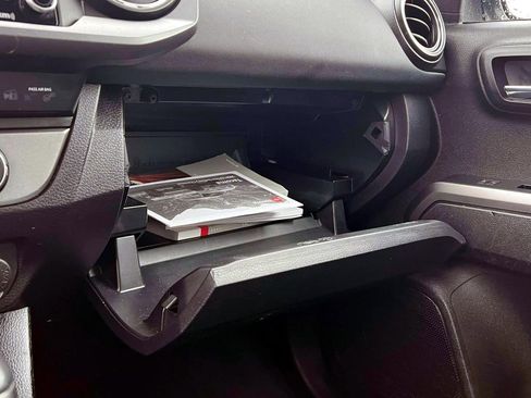 Used 2021 Toyota Tacoma TRD Off-Road image 27