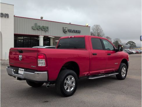 Used 2024 RAM 2500 Big Horn w/ Bed Utility Group image 5