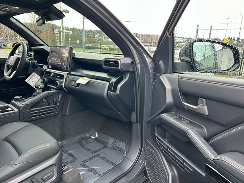 New 2026 Toyota 4Runner Limited image 15