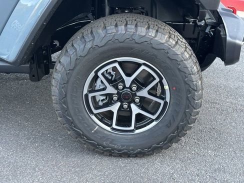 New 2026 Jeep Wrangler Unlimited Rubicon image 12