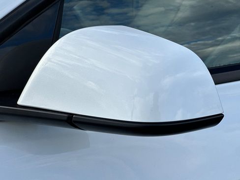 Used 2023 Tesla Model 3 Standard Range image 52