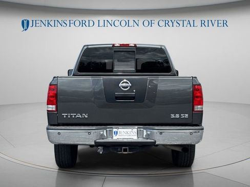 Used 2006 Nissan Titan SE RWD image 5
