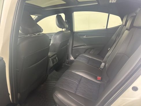 Used 2025 Toyota Camry XSE image 12