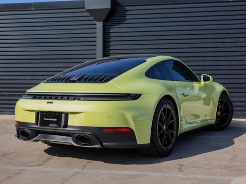 Certified 2025 Porsche 911 Carrera image 7