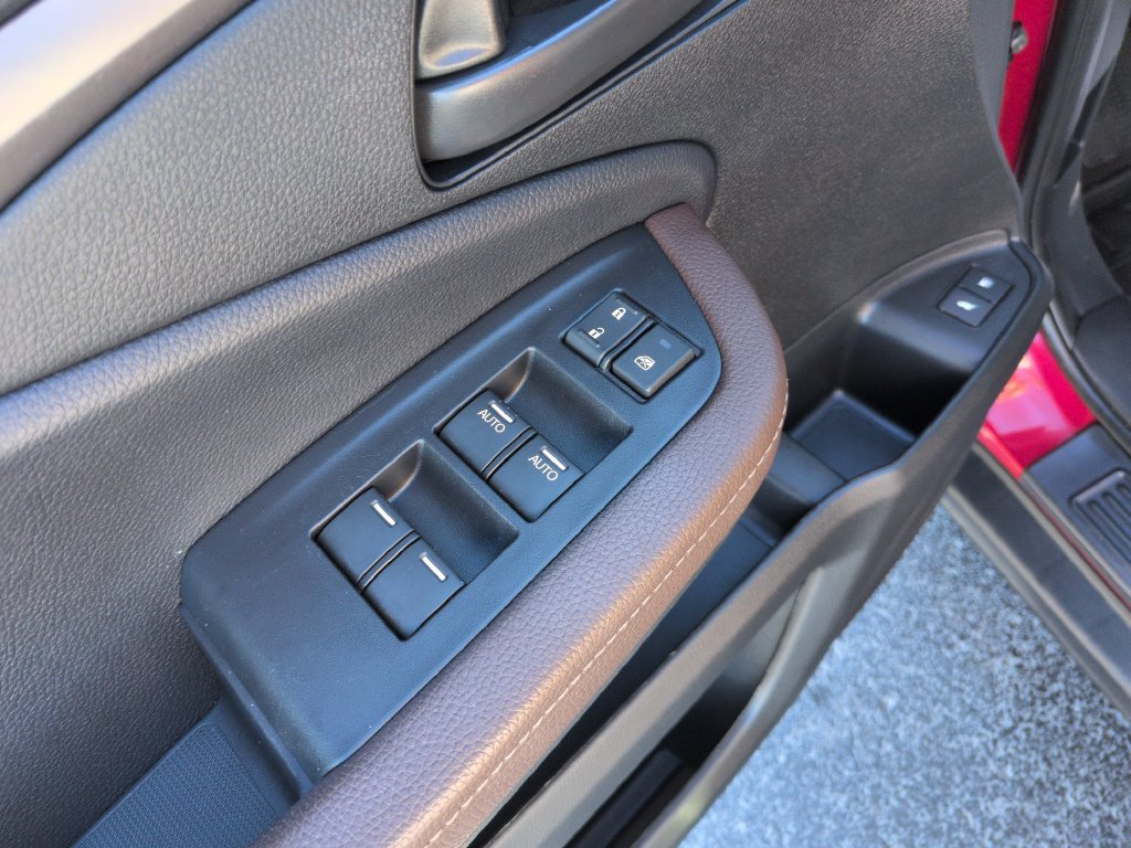 Used 2025 Honda Passport EX-L image 11