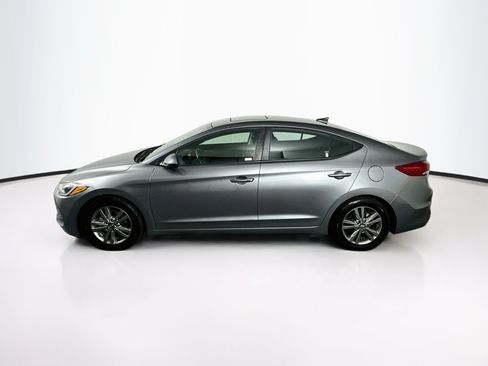 Used 2018 Hyundai Elantra Value Edition FWD image 4