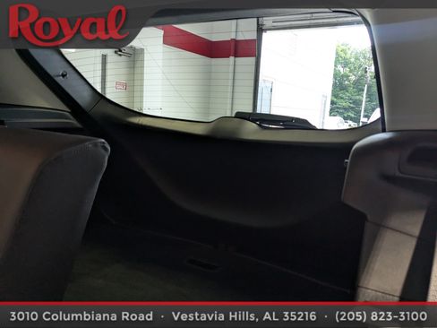 Used 2025 Buick Encore GX Preferred AWD/4WD image 15