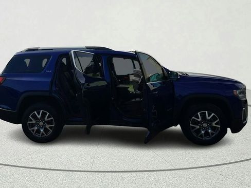 Used 2023 GMC Acadia SLT image 14