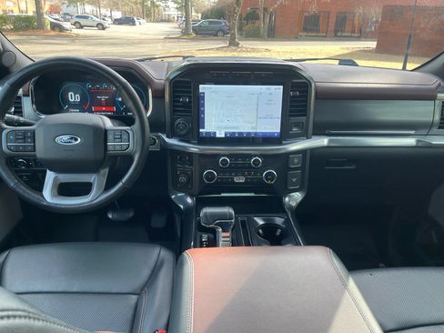Used 2022 Ford F150 Lariat w/ Equipment Group 502A High AWD/4WD image 16