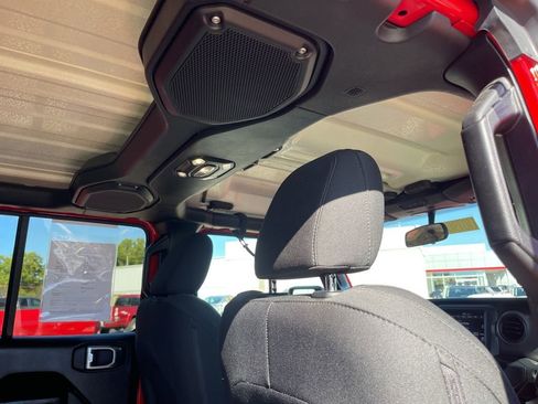 Used 2022 Jeep Wrangler Unlimited Willys image 19