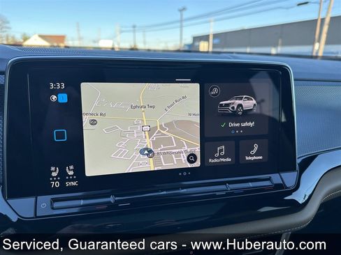 Used 2024 Volkswagen Atlas Cross Sport SEL image 13
