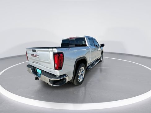 Used 2021 GMC Sierra 1500 SLT w/ SLT Premium Plus Package AWD/4WD image 8