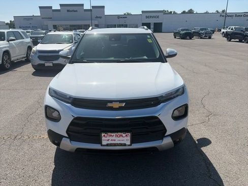 Used 2021 Chevrolet TrailBlazer LT AWD/4WD image 9