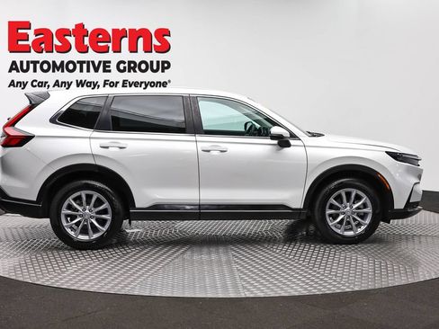 Used 2023 Honda CR-V LX image 4