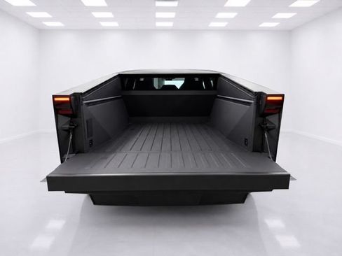 Used 2024 Tesla Cybertruck AWD Crew Cab image 16