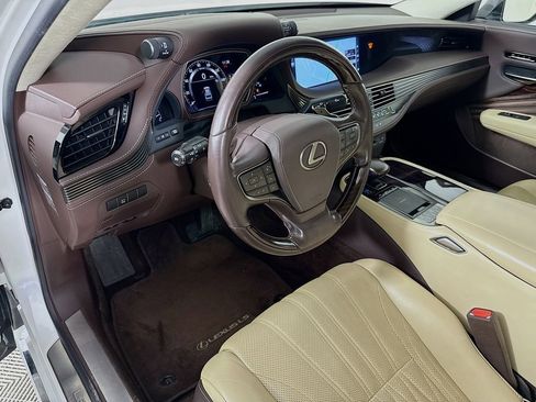 Used 2018 Lexus LS 500 image 9