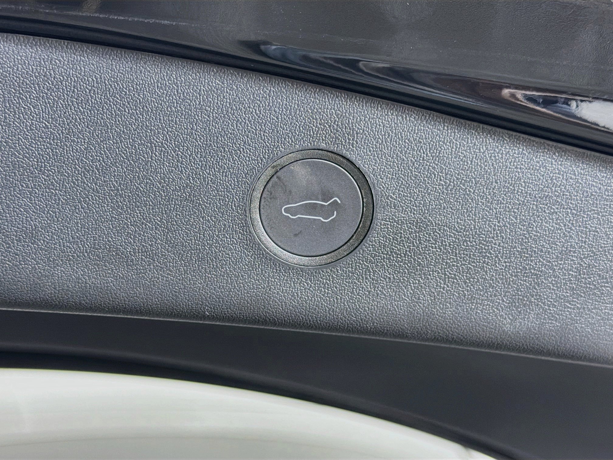 Used 2023 Tesla Model 3 Standard Range RWD image 30