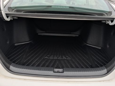 Used 2024 Honda Accord EX image 18