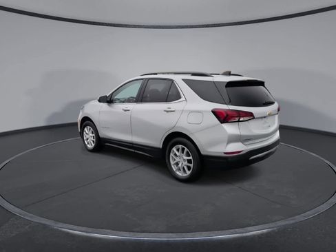 Used 2022 Chevrolet Equinox LT image 6