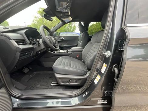 New 2026 Mitsubishi Outlander LE FWD image 30