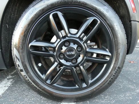 Used 2014 MINI Cooper S image 17