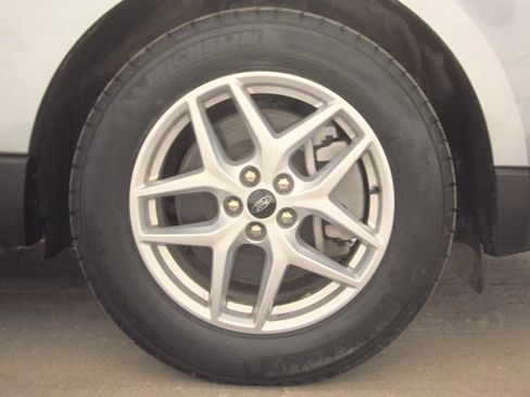 Used 2023 Ford Edge SEL w/ Convenience Package image 10