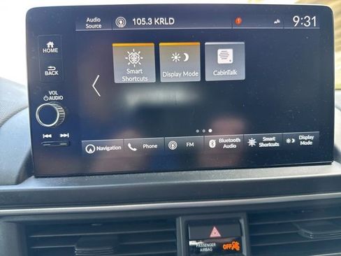 Used 2025 Honda Pilot Touring image 21