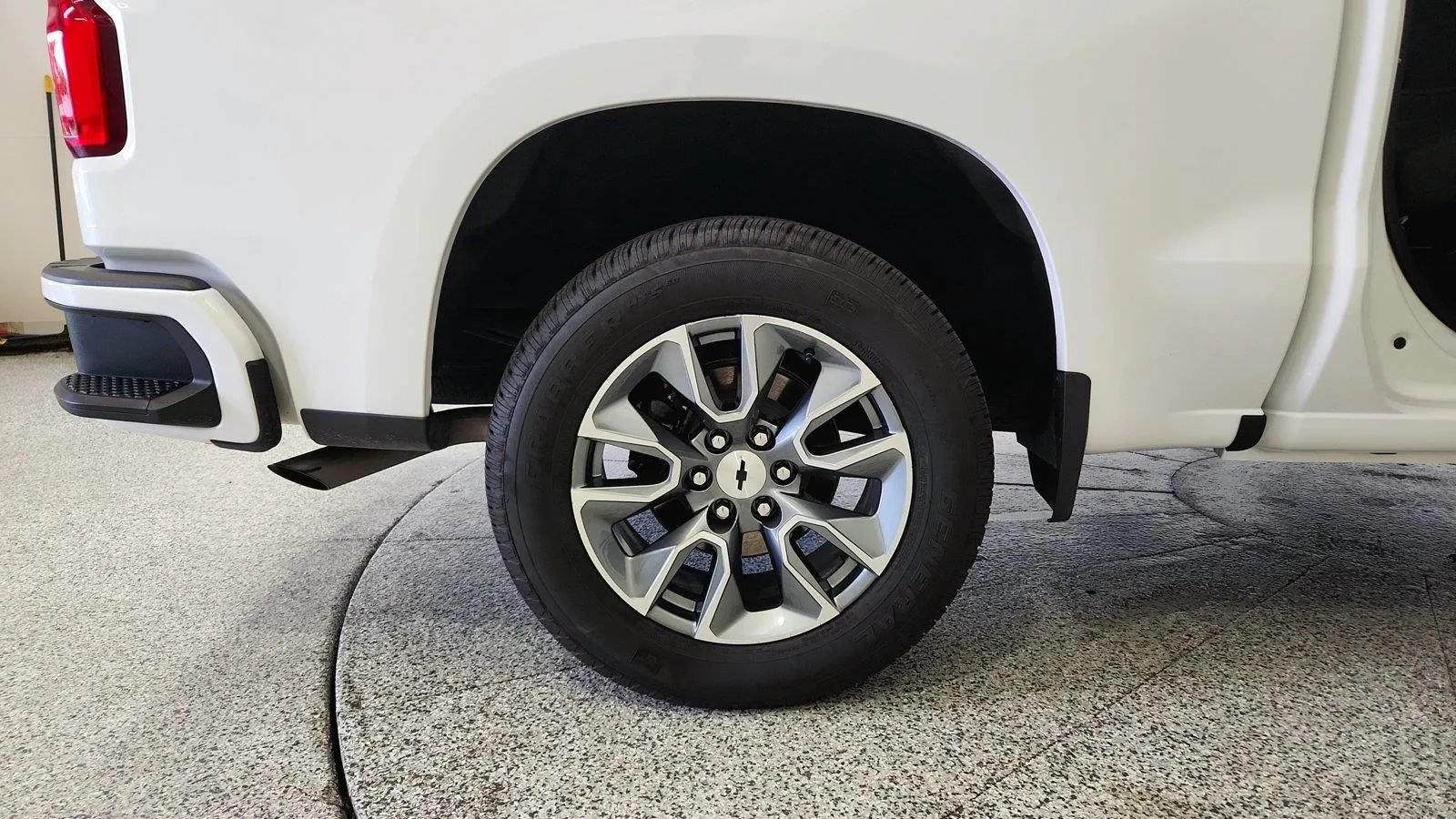 Used 2026 Chevrolet Silverado 1500 RST w/ Convenience Package II AWD/4WD image 43