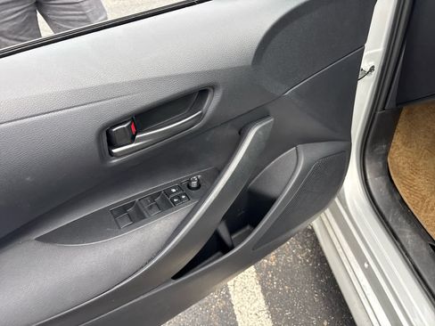 Used 2026 Toyota Corolla LE FWD image 14