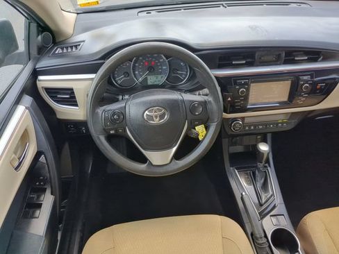 Used 2014 Toyota Corolla LE FWD image 27