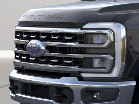New 2026 Ford F250 Lariat w/ Chrome Package image 17