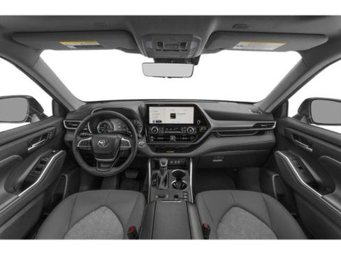 Used 2023 Toyota Highlander Bronze Edition image 8