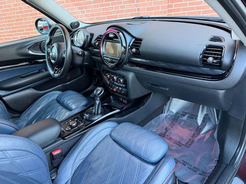 Used 2017 MINI Cooper Clubman ALL4 image 21