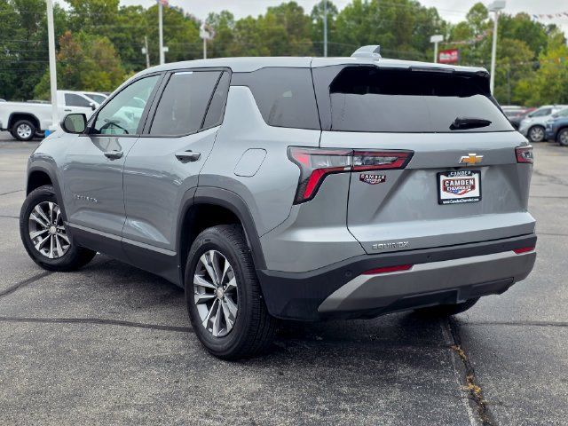 Used 2026 Chevrolet Equinox LT w/ Convenience Package II FWD image 3