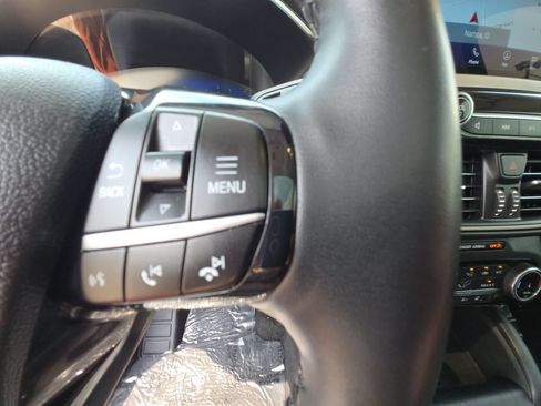 Used 2022 Ford Escape SEL w/ Technology Package AWD/4WD image 19