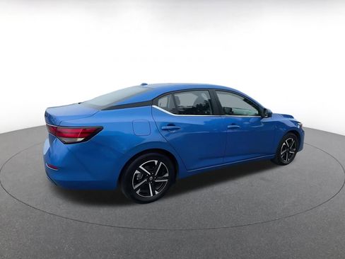 Used 2025 Nissan Sentra SV image 15