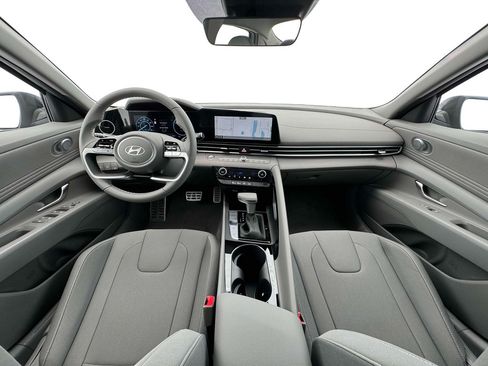 New 2025 Hyundai Elantra SEL FWD image 14