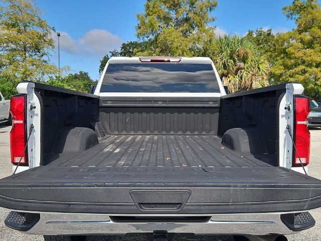 Certified 2025 Chevrolet Silverado 2500 LTZ w/ LTZ Convenience Package AWD/4WD image 26