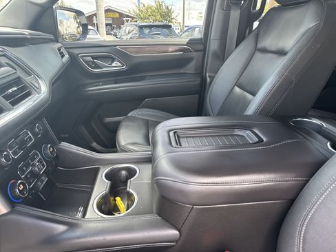 Used 2022 Chevrolet Tahoe Z71 w/ Luxury Package AWD/4WD image 25