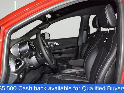 New 2026 Chrysler Pacifica Select w/ S Appearance Package FWD image 12