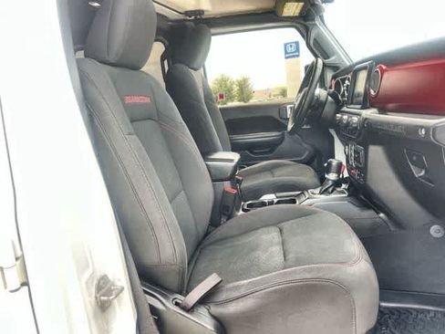 Used 2018 Jeep Wrangler Unlimited Rubicon AWD/4WD image 12